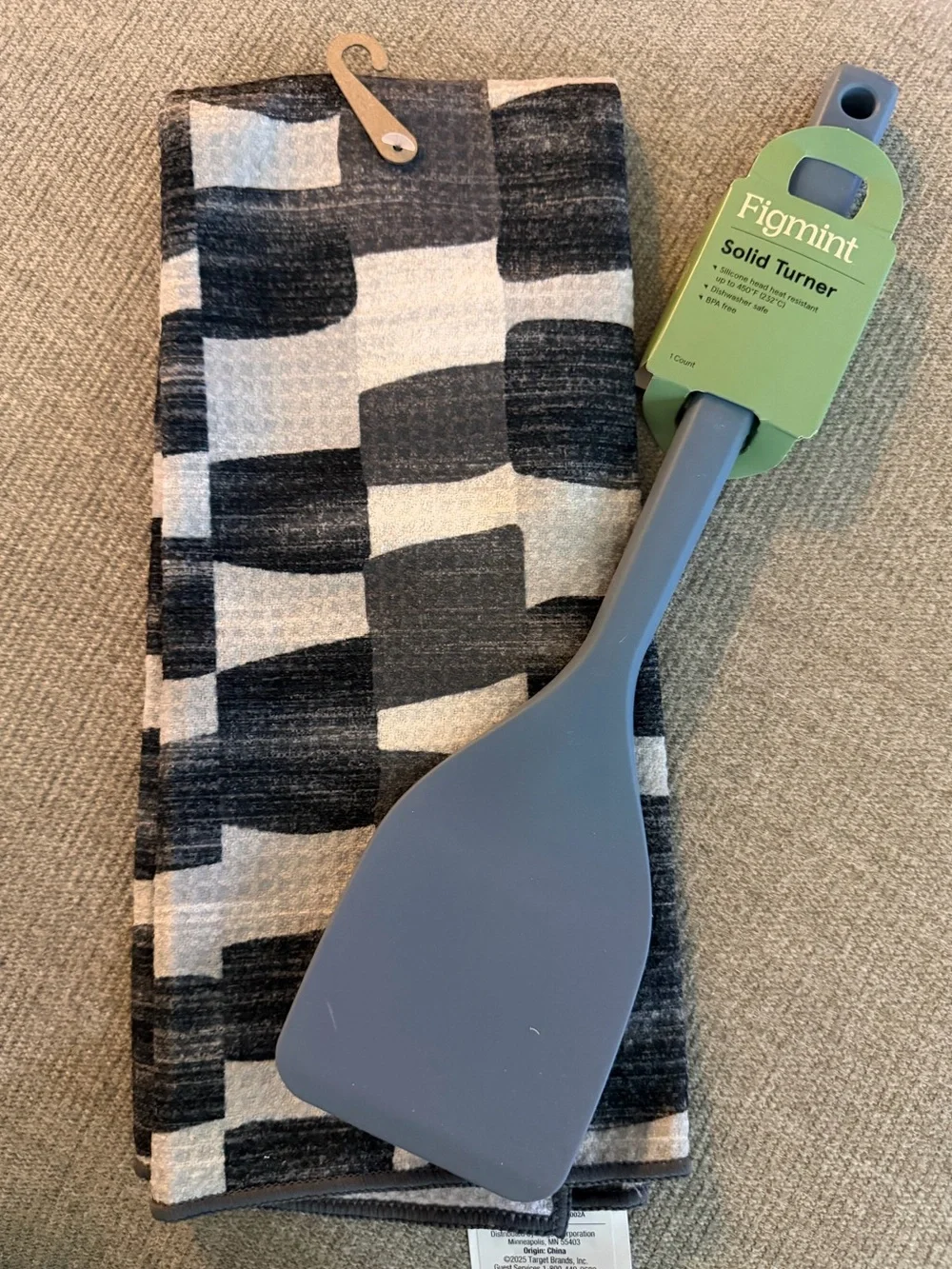 Silicone spatula and dish towel Kitchen bundle - NWT